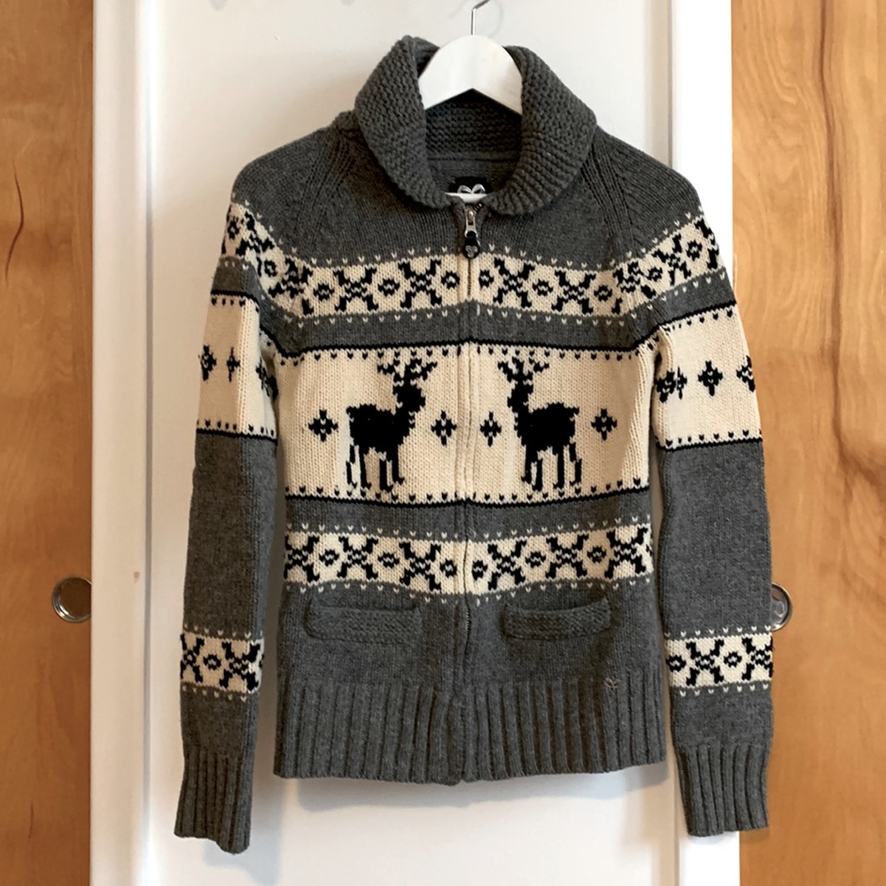 Aritzia TNA Sea to Sky sweater - Size L